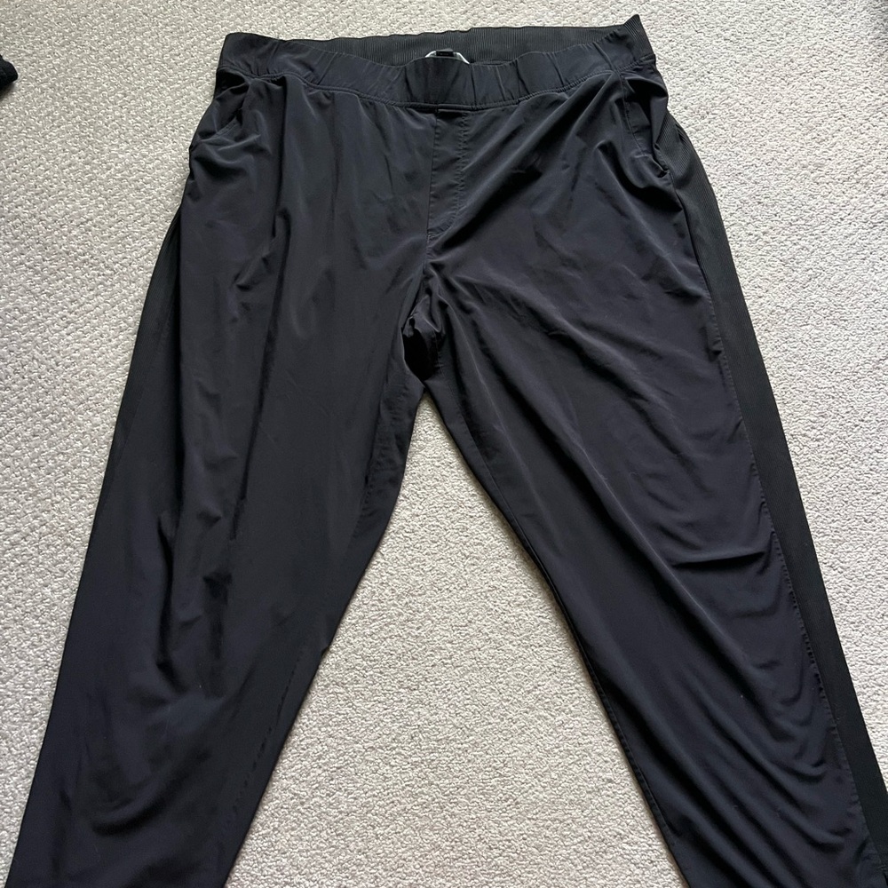 Athleta Brooklyn Ankle Pants - Black Size 18